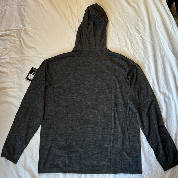 Men’s Alpine Onset Merino 150 Hoodie Charcoal Heather - Picture 2 of 4